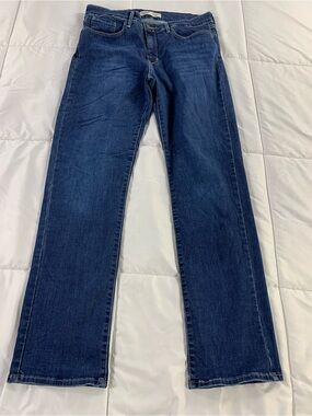 Pre loved LEVI STRAUSS jeans womens size 33x30